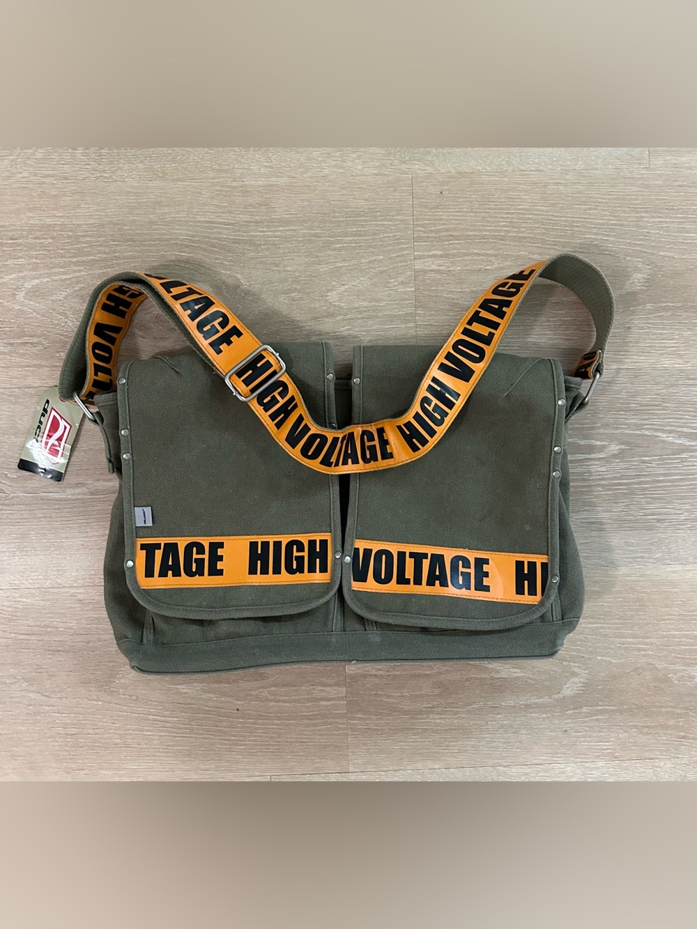 NWT Ducti High Voltage Canvas Laptop Messenger Bag Green Rare Deadstock